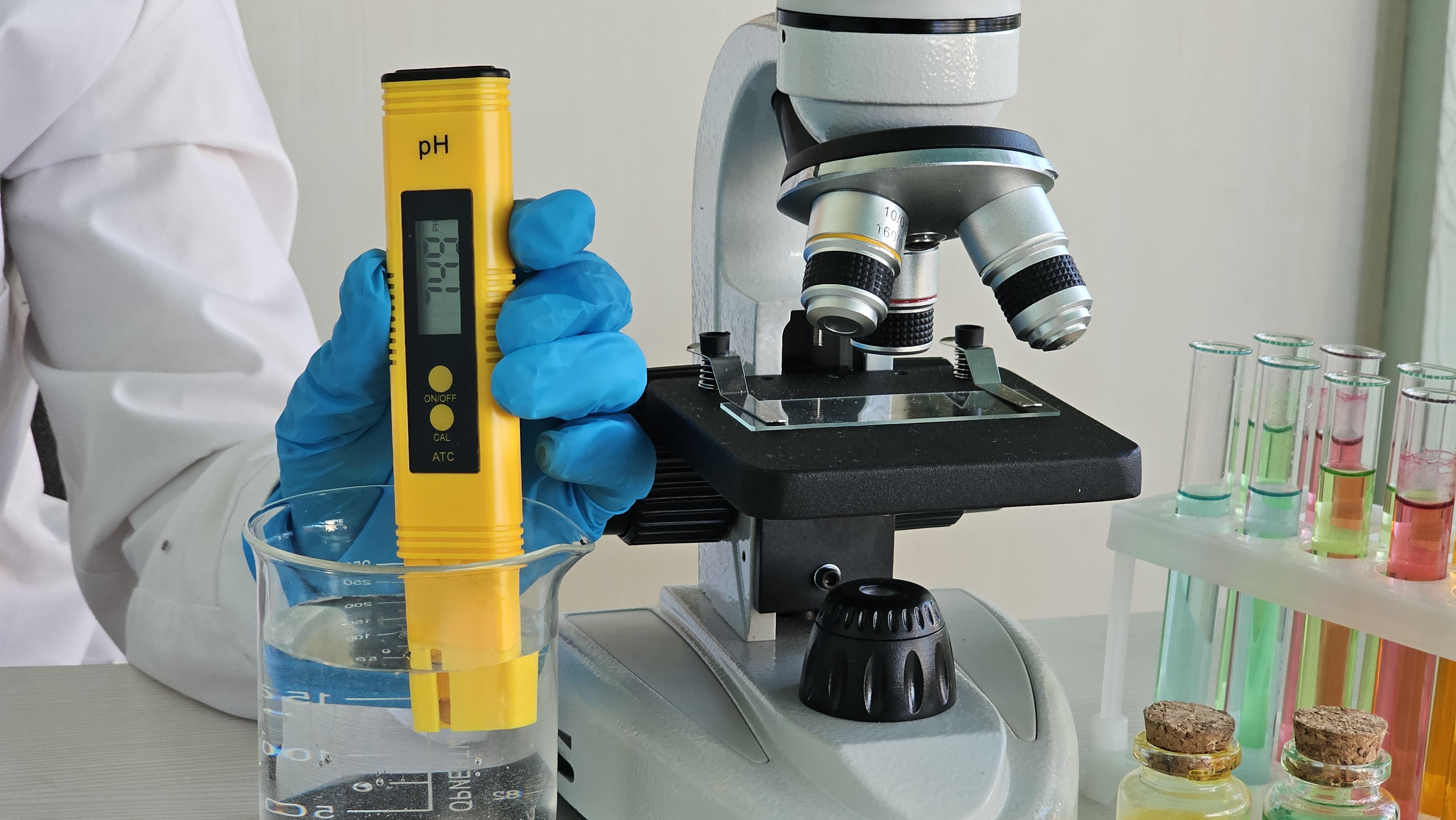 The Importance of Quality Control in Liquid Cleaning Product Manufacturing